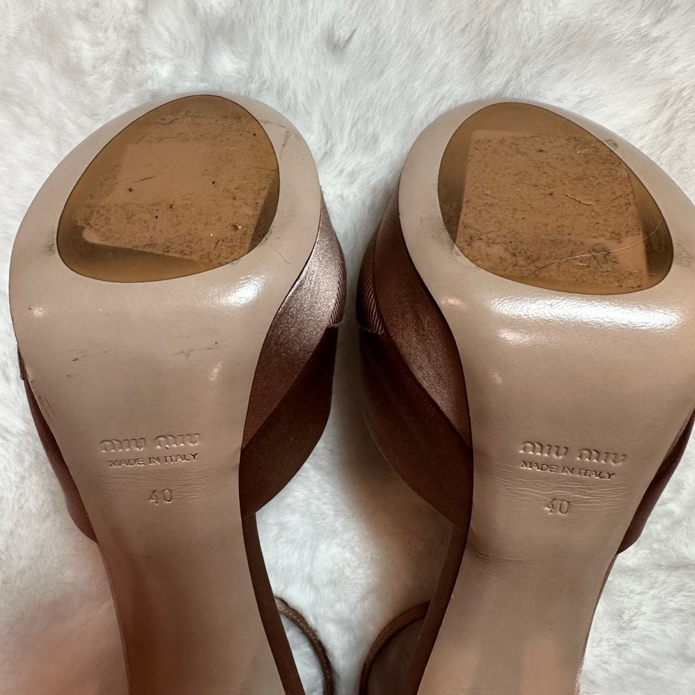 Miu Miu Tan-nude dusty pink Satin Heels with Crystal Accents-brand new - Picture 11 of 13